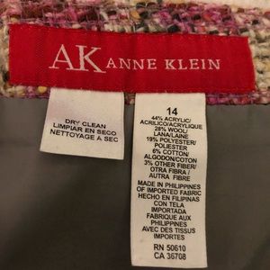 Plaid tweed pink cream tan skirt designer brand